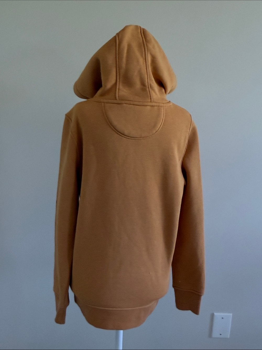NWOT Women’s Carhartt Brown Hooded Sweatshirt with Script Sleeve Logo Sz Xs - Picture 4 of 11